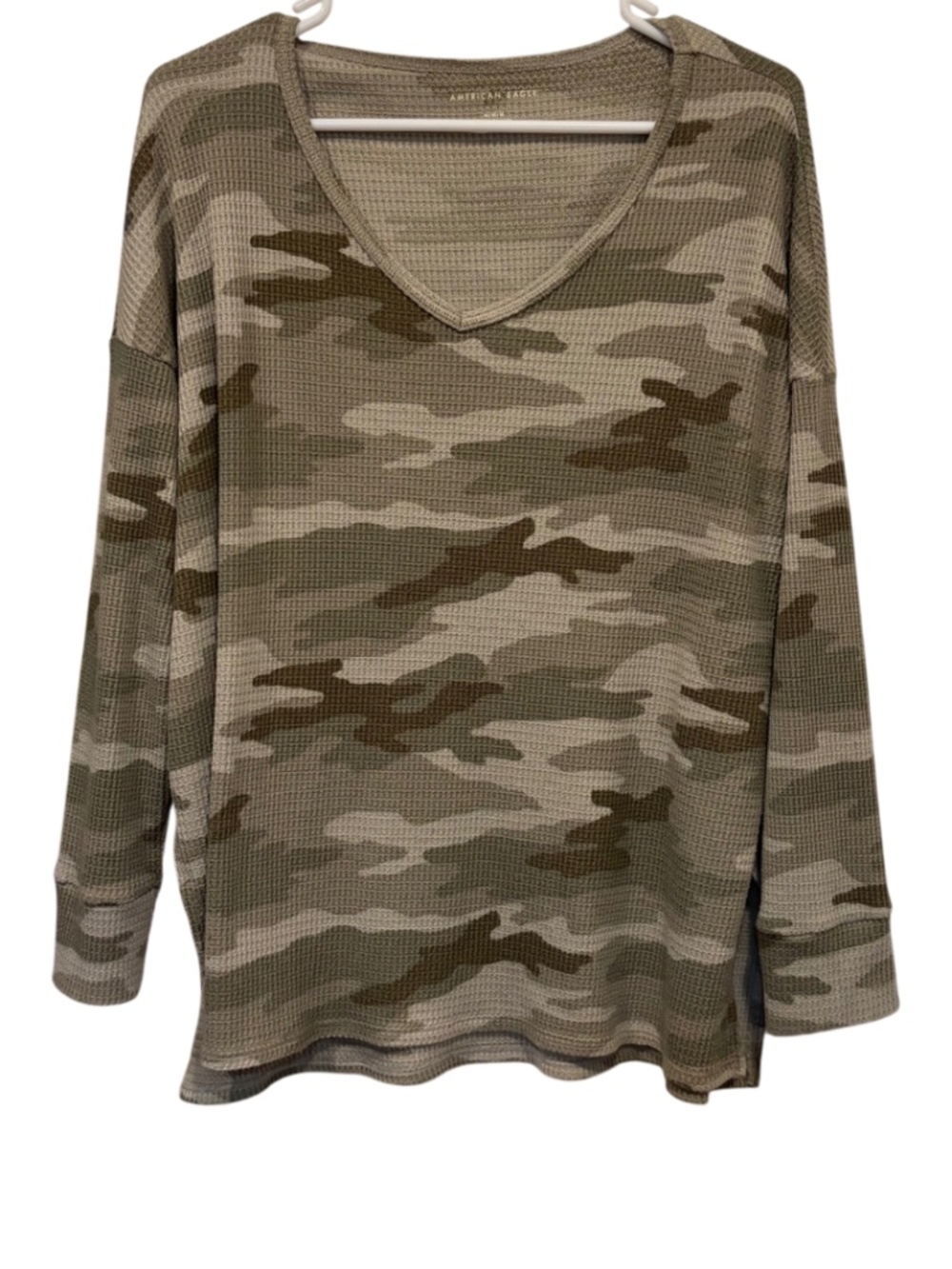 American Eagle green camouflage waffle-knit V-neck long-sleeve top